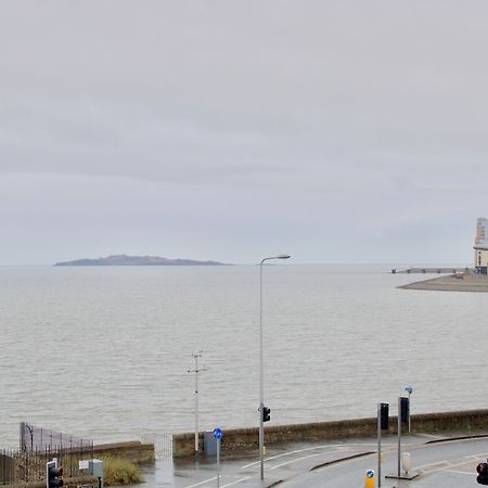 2 Bedroom Seaside Flat Edinburgh Exterior photo